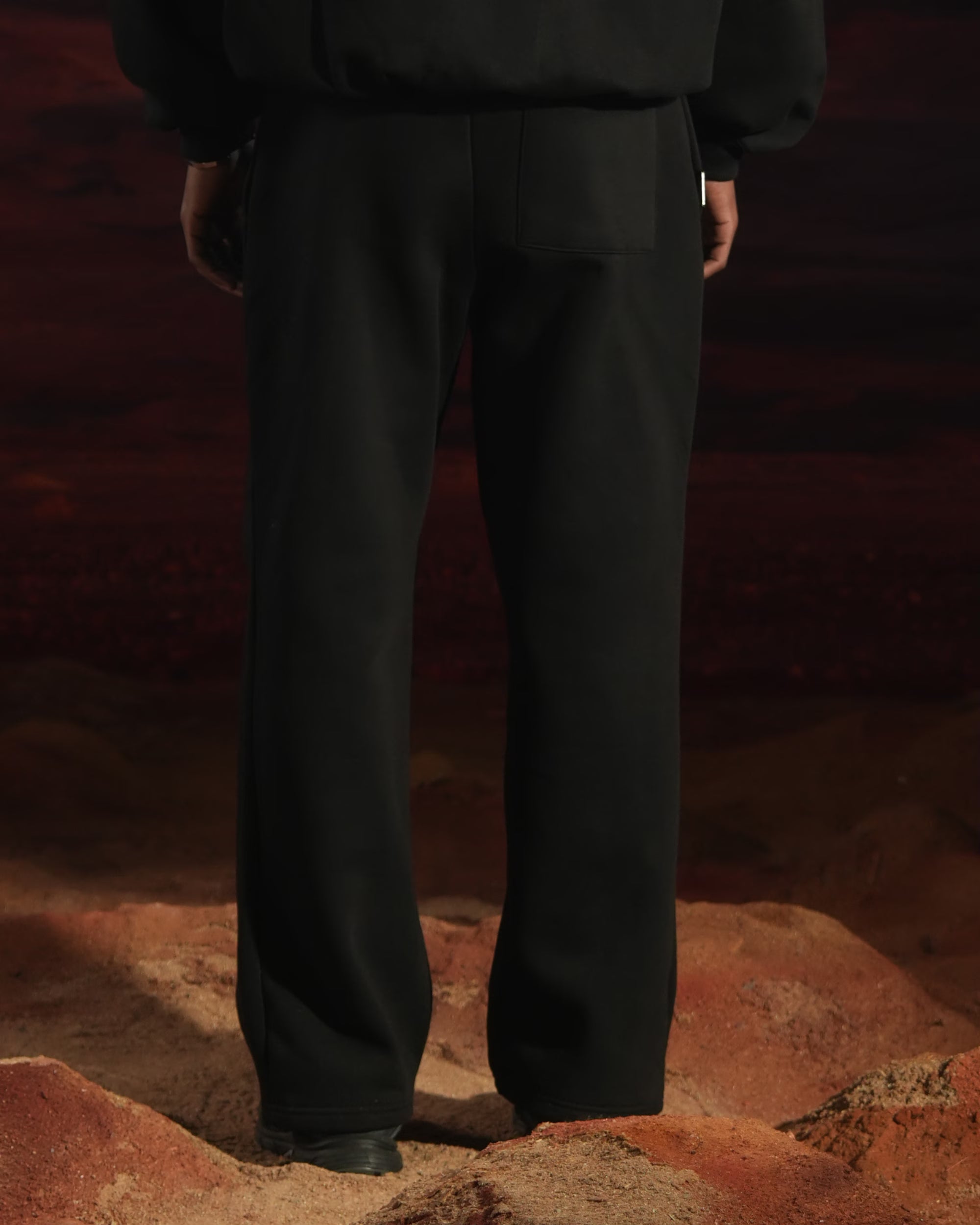 COLUMN TROUSER (BLACK)