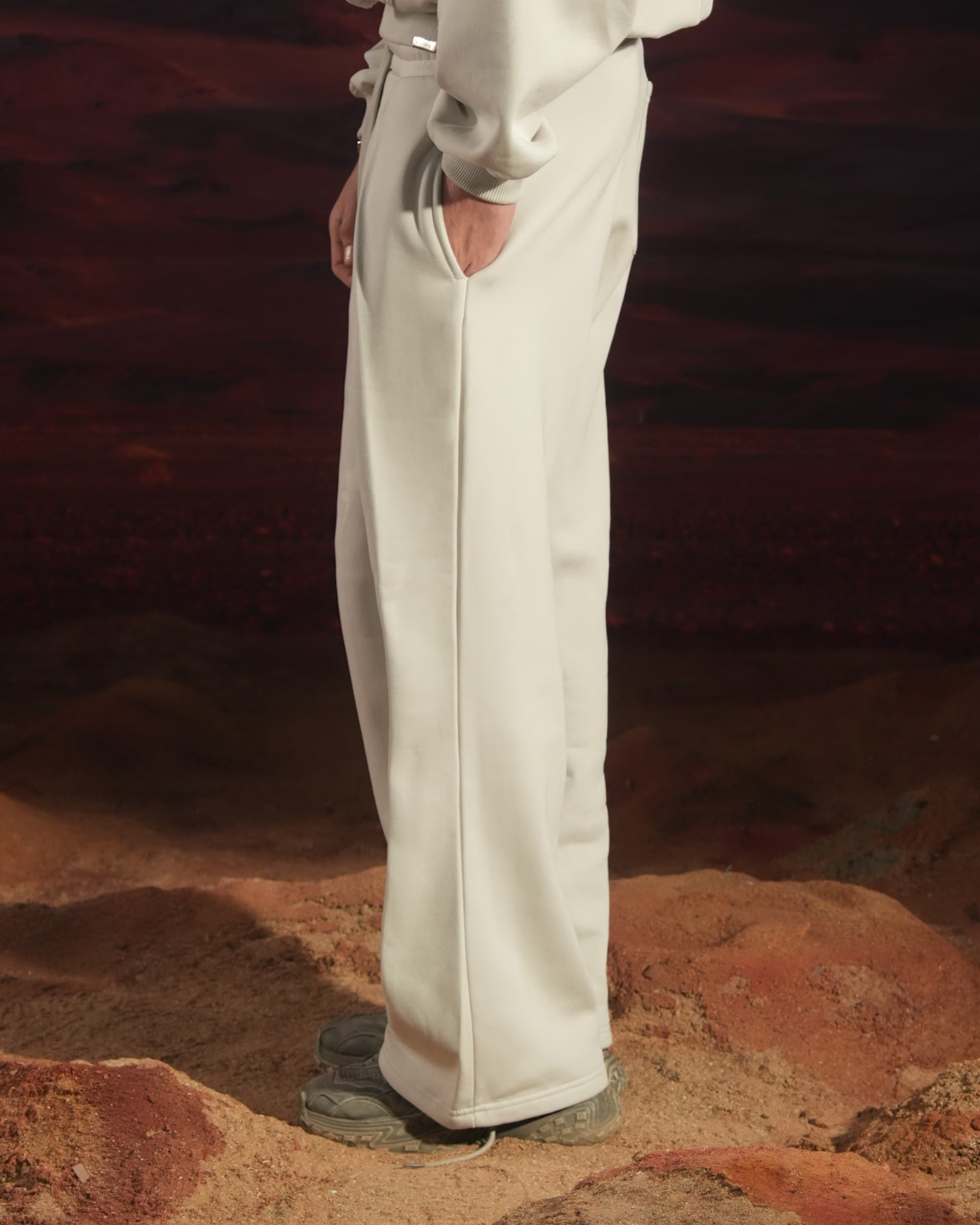 COLUMN TROUSER (WHITE)