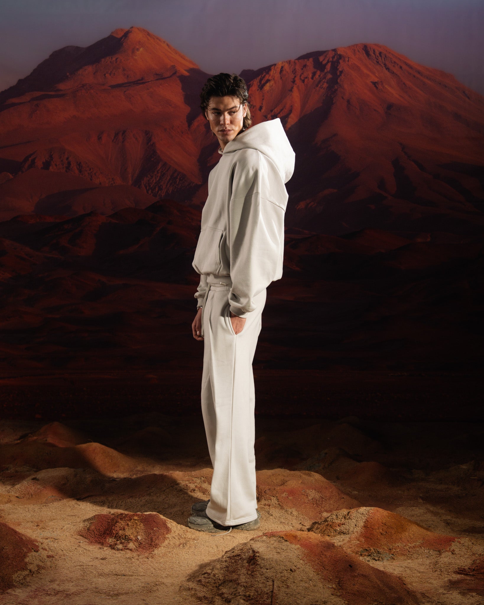 FORM 1 HOODIE (OFF WHITE)