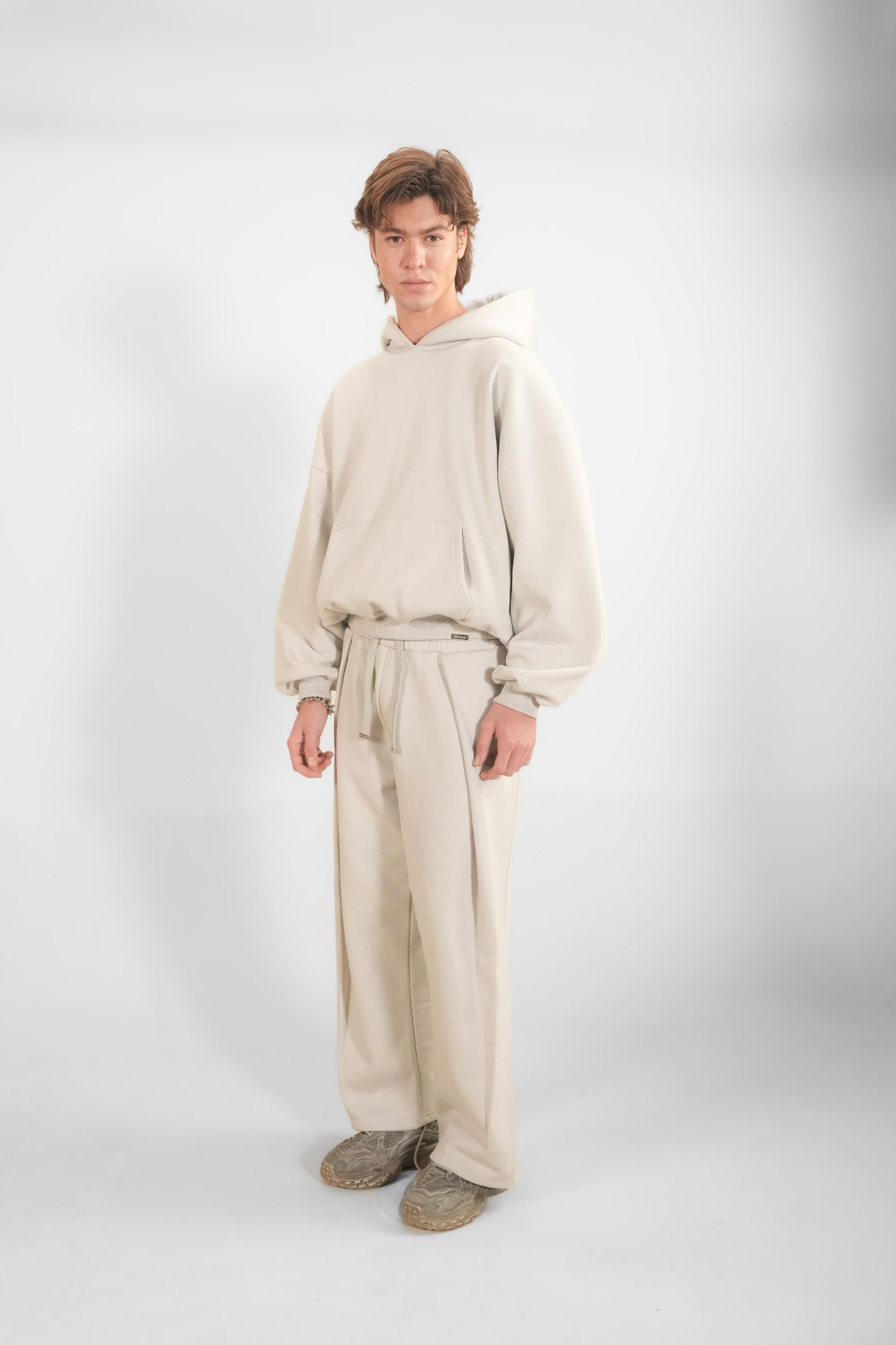 FORM 1 HOODIE (OFF WHITE)