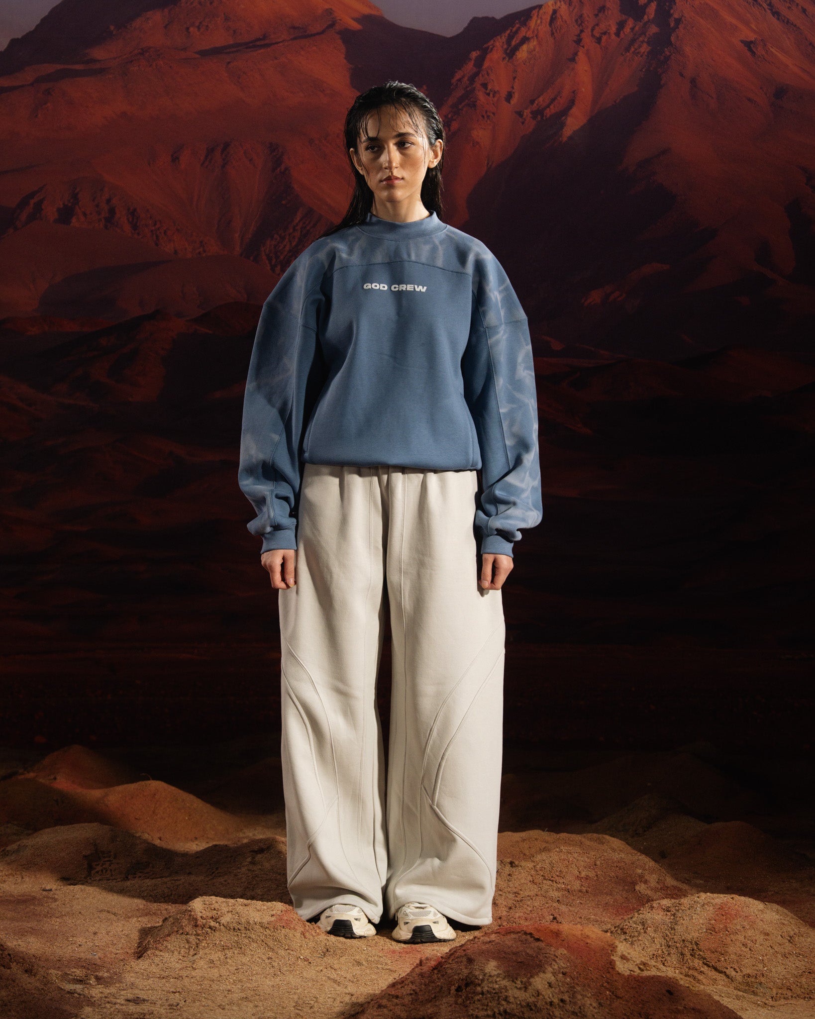 CLOUD FORM SWEATSHIRT